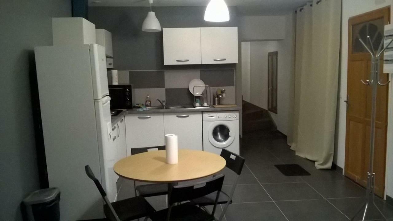 La Ferté-Gaucher Maison Duplex & Appartement Sur Cour מראה חיצוני תמונה
