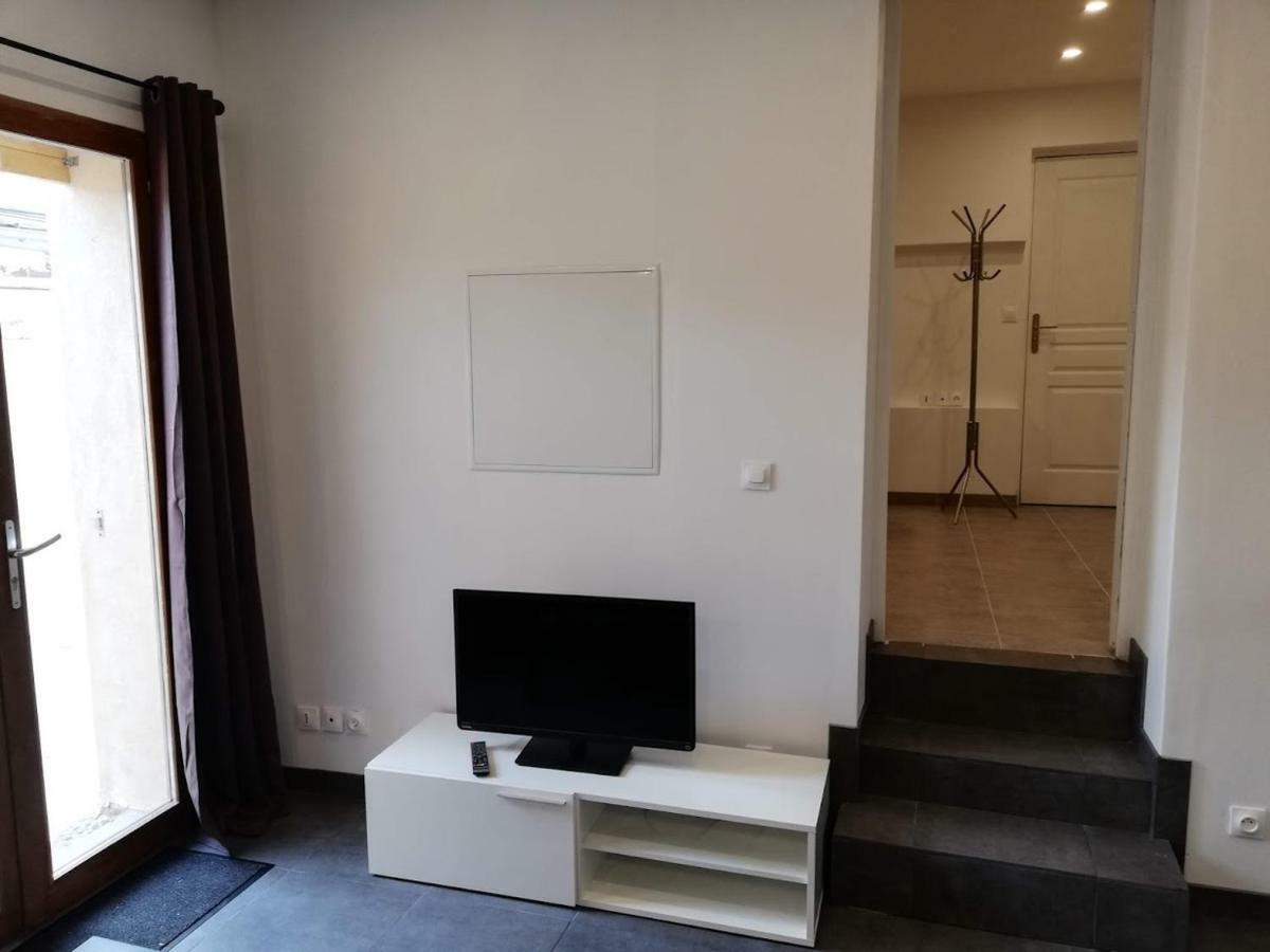 La Ferté-Gaucher Maison Duplex & Appartement Sur Cour מראה חיצוני תמונה