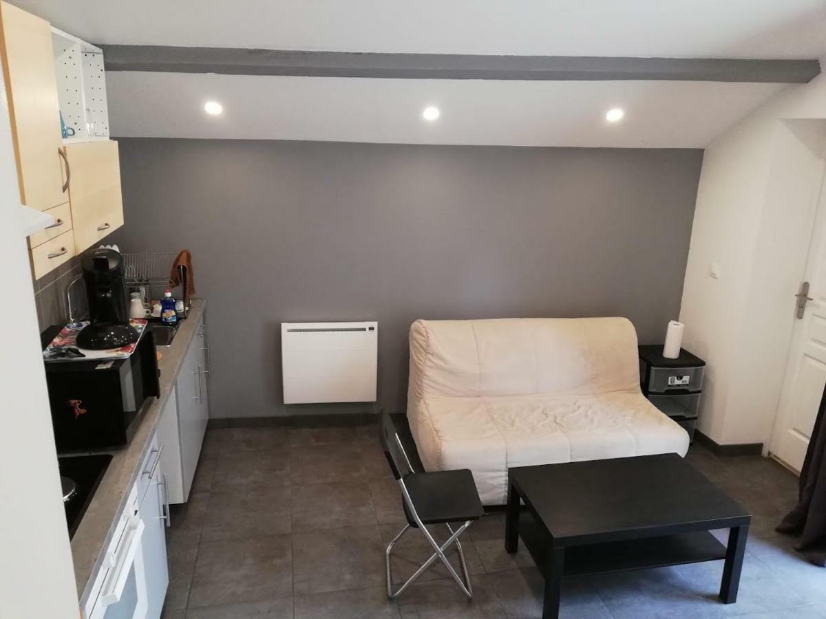 La Ferté-Gaucher Maison Duplex & Appartement Sur Cour מראה חיצוני תמונה
