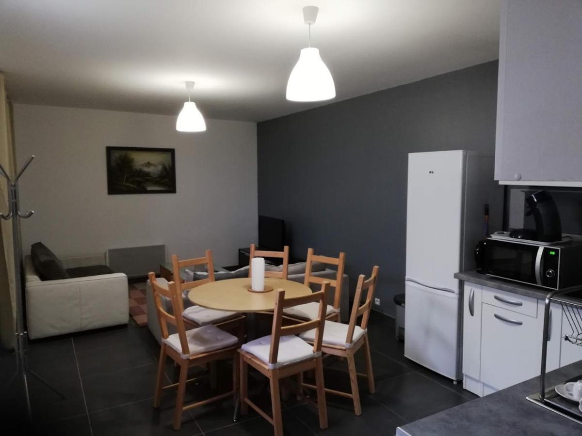 La Ferté-Gaucher Maison Duplex & Appartement Sur Cour מראה חיצוני תמונה
